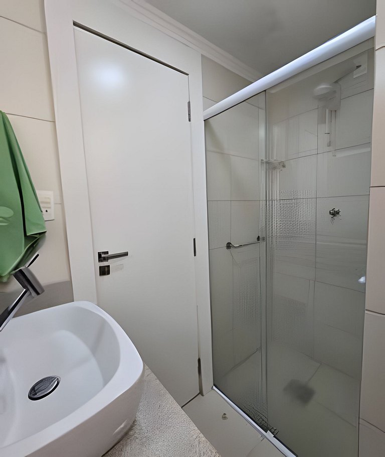 "Estadia Tri" - Frente pro Mar com Vista da Orla!