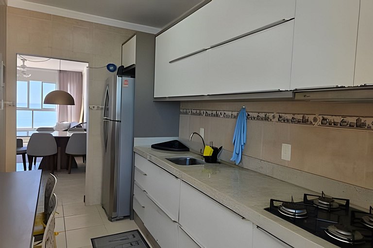 Vista Incrível de Toda Orla, Pé na Areia + Garagem