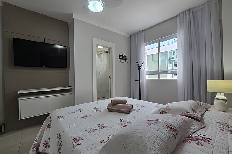 "Estadia Tri" - Frente pro Mar com Vista da Orla!