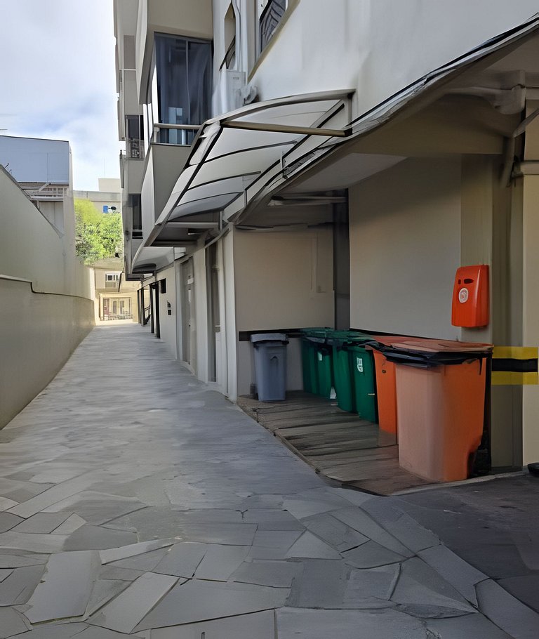 Perto da Orla do Guaíba e Cidade Baixa + Garagem