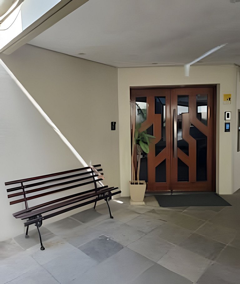 "Estadia Tri" - Ótima Localização e com Garagem!