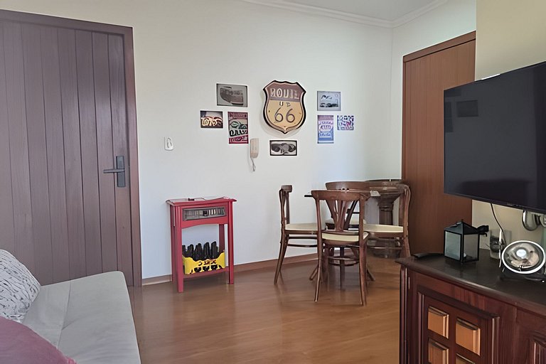 "Estadia Tri" - Ótima Localização e com Garagem!