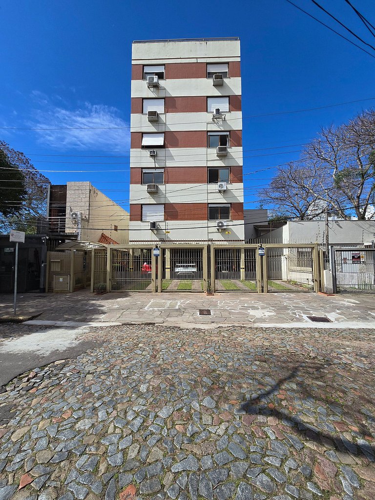Apê Ensolarado com Vista e Cama King + Garagem