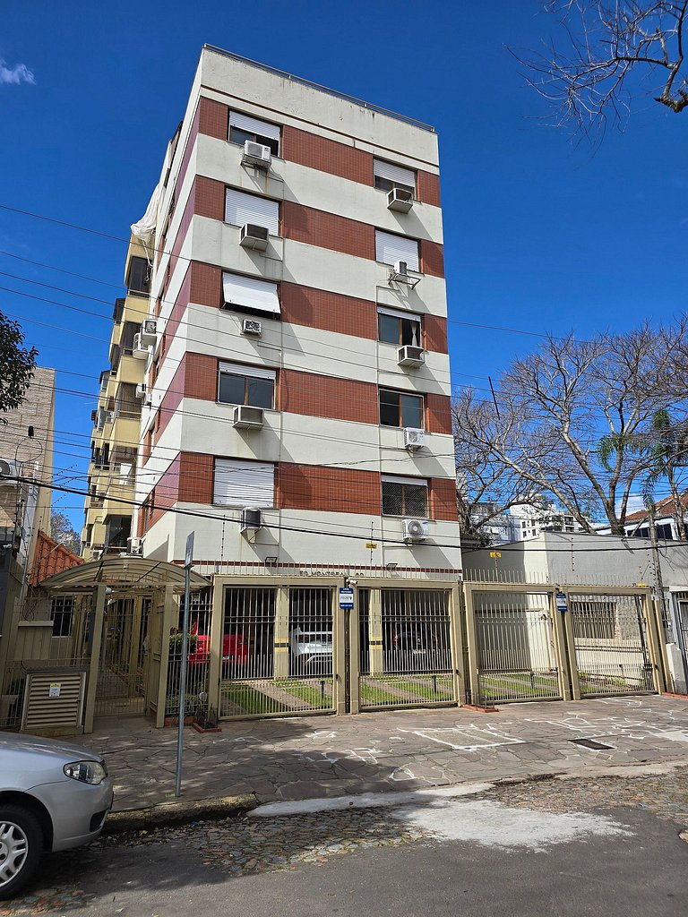 Apê Ensolarado com Vista e Cama King + Garagem