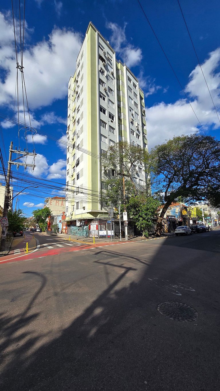 2 Quartos na Cidade Baixa com Belo Pôr do Sol