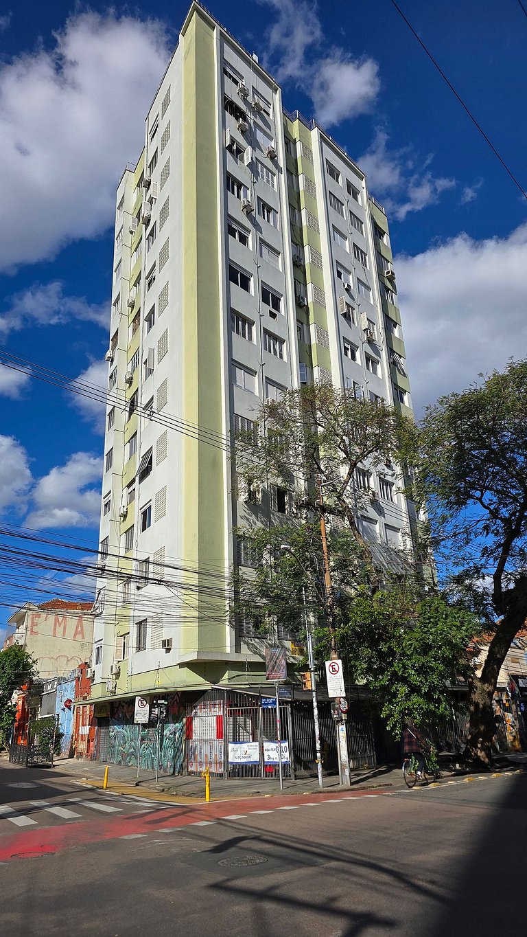 2 Quartos na Cidade Baixa com Belo Pôr do Sol