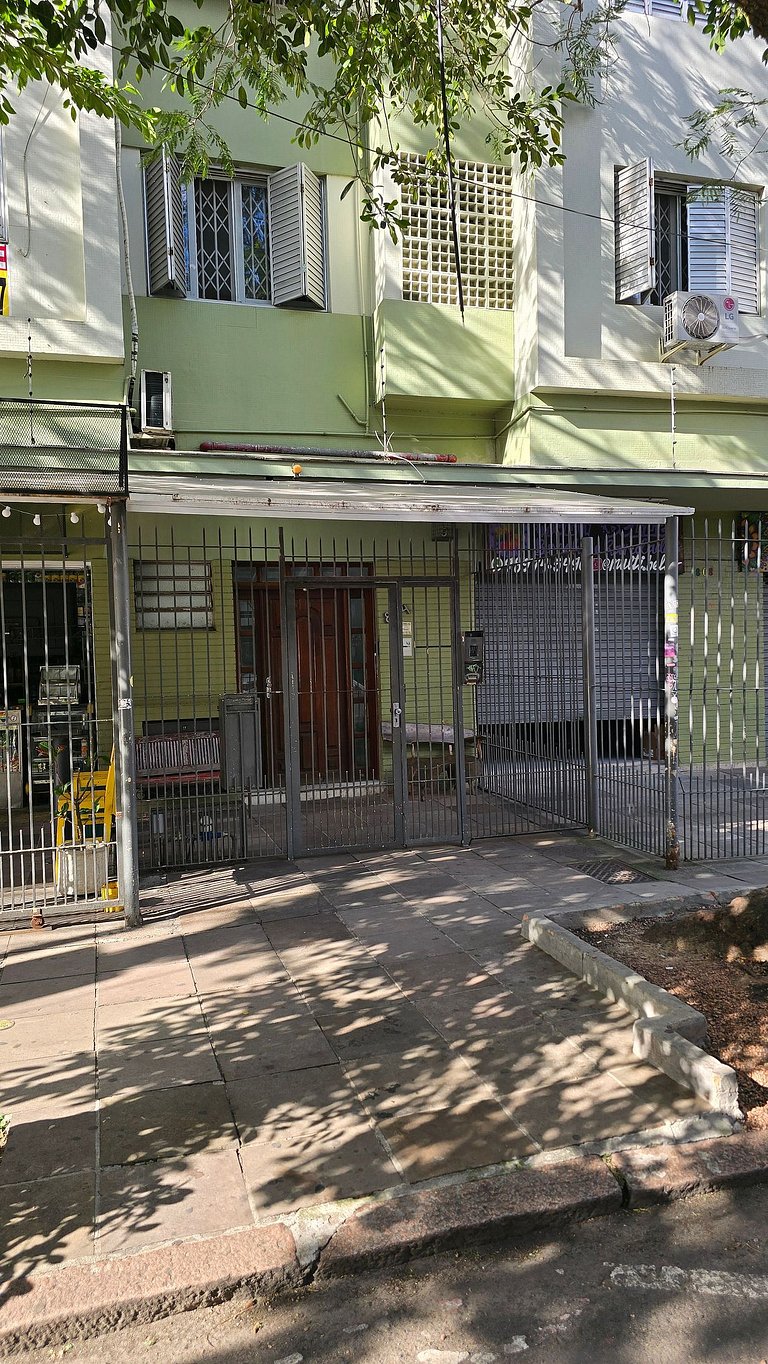 2 Quartos na Cidade Baixa com Belo Pôr do Sol