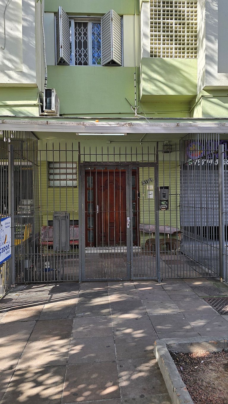 2 Quartos na Cidade Baixa com Belo Pôr do Sol
