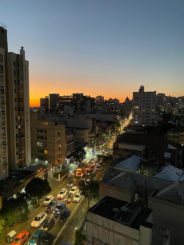 2 Quartos na Cidade Baixa com Belo Pôr do Sol